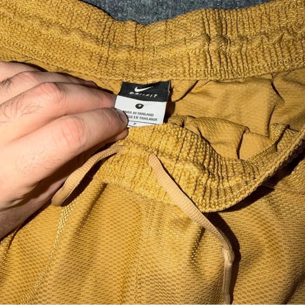 Nike Men's Yellow Athletic Basketball Shorts with Black Side Panels - Picture 4 of 5